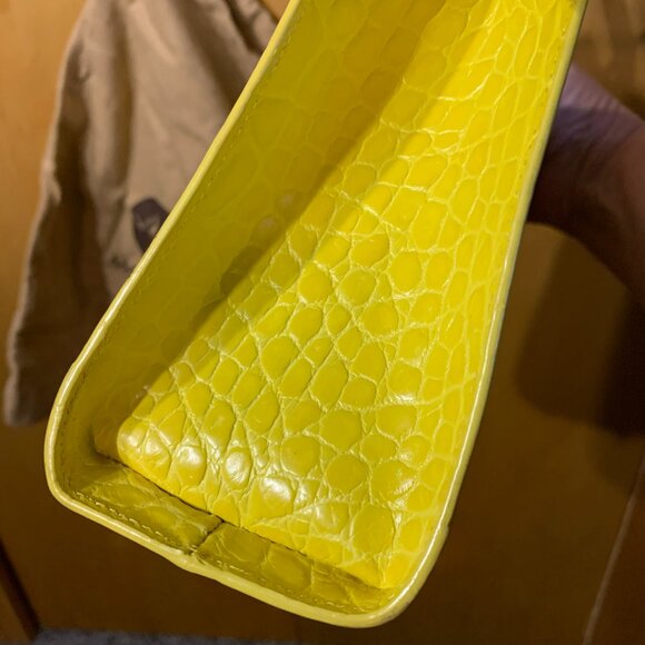 Vintage Monsac Bright Yellow crocodile embossed Handbag EUC - Picture 5 of 11